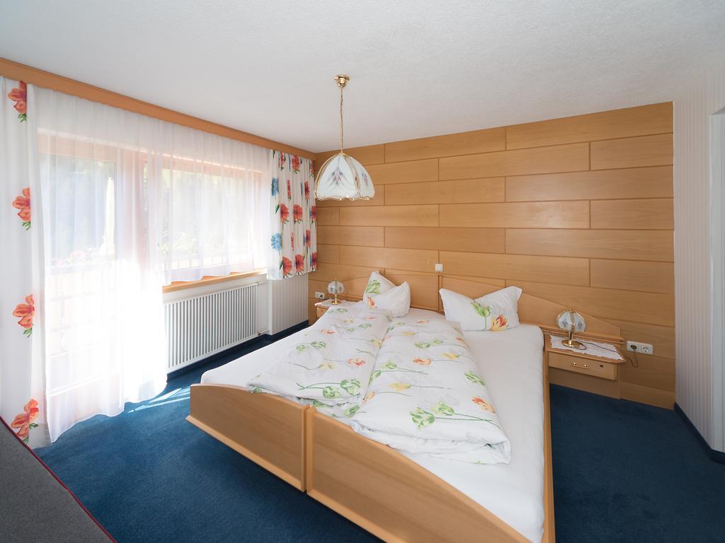 Haus Margrith Alpenblick Appartements Damuels Cameră foto